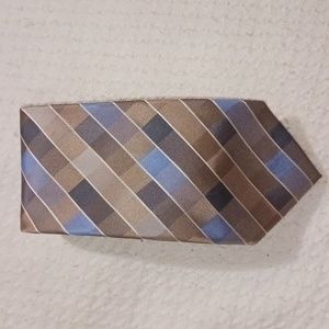 NWOT. Kenneth Cole Reaction Silk Tie.